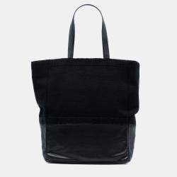 Pre Owned حقيبة يد توتس شانيل صوف وجلد أسود مزينة سي سي