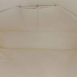 Pre Owned حقيبة شانيل كلاسيك ميديم قلاب مزدوج قماش مبطن أزهار أبيض تشيفرون