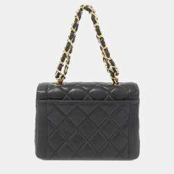 مملوكة مسبقًا Chanel Lambskin Shoulder Bag