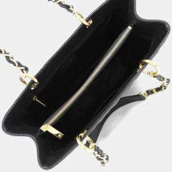 مملوكة مسبقًا حقيبة كتف شانيل جلد أسود