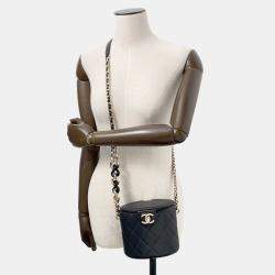 مملوكة مسبقًا Chanel Chain Shoulder Bag Coco Mark Matelasse Vanity Black