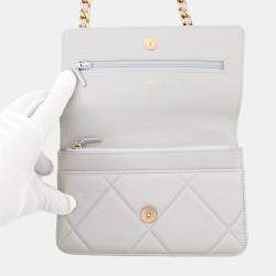 مملوكة مسبقًا Chanel Chain Wallet With Coco Mark And Matelasse Pattern 19 Lambskin