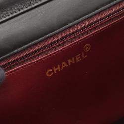 مملوكة مسبقًا حقيبة كتف شانيال مفردة ماتلاسي جلد لامبسكين سوداء