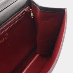 مملوكة مسبقًا حقيبة كتف شانيال مفردة ماتلاسي جلد لامبسكين سوداء