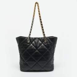 مملوكة مسبقًا Chanel Vertical 19 Black Quilted Leather Shopping Bag
