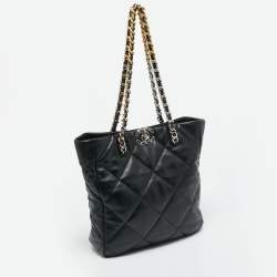مملوكة مسبقًا Chanel Vertical 19 Black Quilted Leather Shopping Bag