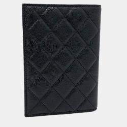 Pre Owned محفظة جواز السفر شانيل كافيار أسود
