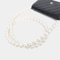 Pre Owned حقيبة شانيل WOC صغيرة متقاطعة جلد أسود و لؤلؤ مع لآلئ