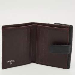 مملوكة مسبقًا Chanel CC Black Quilted Caviar Leather French Wallet