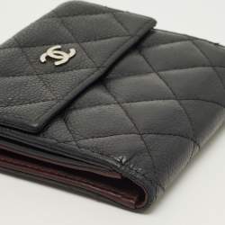 مملوكة مسبقًا Chanel CC Black Quilted Caviar Leather French Wallet