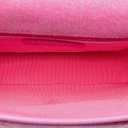 مملوكة مسبقًا حقيبة شانيـل مرسال دنيم مبطنة CC زهري صغيرة