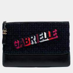 مملوكة مسبقًا Chanel Black Blue Large Tweed and Calfskin Embroidered Gabrielle O Case Clutch