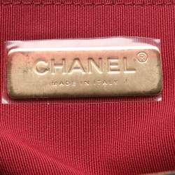 مملوكة مسبقًا حقيبة شانيل ماكسي 19 جلد أسود مبطن بقلاب