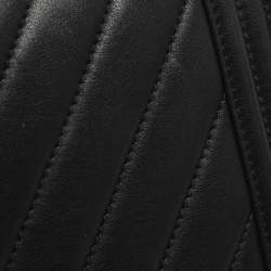 Pre Owned حقيبة شانيل بوي جلد أسود مبطن متوسطة بقلاب