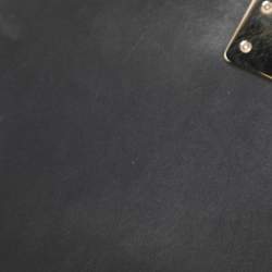 Pre Owned حقيبة شانيل بوي جلد أسود مبطن متوسطة بقلاب