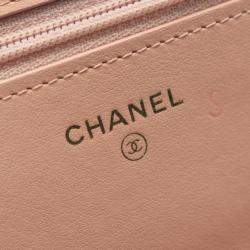 مملوكة مسبقًا محفظة بسلسلة شانيل كلاسيك جلد وردي