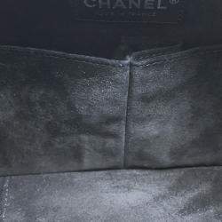 Pre Owned حقيبة شانيل فانيتي جلد لامع أسود
