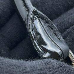 Pre Owned حقيبة شانيل فانيتي جلد لامع أسود