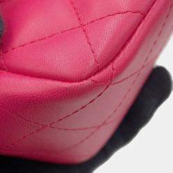 مملوكة مسبقًا حقيبة كتف بشريط شانيل ماتلاسي فردي جلد خروف وردي حجم 17