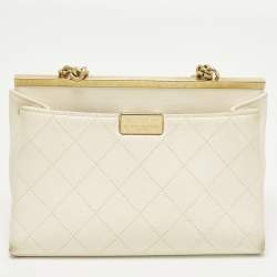 مملوكة مسبقًا حقيبة شانيل كوكو لوكس صغيرة جلد مبطن أبيض عاجي بغطاء