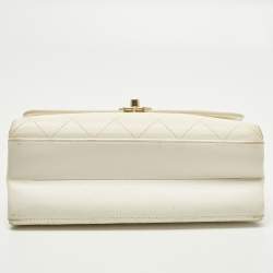 مملوكة مسبقًا حقيبة شانيل كوكو لوكس صغيرة جلد مبطن أبيض عاجي بغطاء