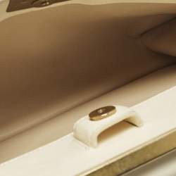 مملوكة مسبقًا حقيبة شانيل كوكو لوكس صغيرة جلد مبطن أبيض عاجي بغطاء