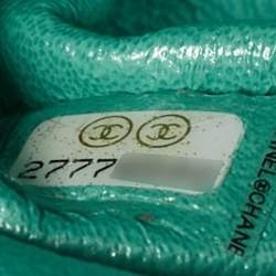 Pre Owned Chanel Classic Double Flap Green Caviar Quilted Leather Flap Bag