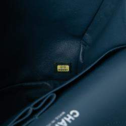 مملوكة مسبقًا Chanel Blue Jumbo Classic Lambskin Double Flap