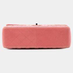 مملوكة مسبقًا حقيبة شانيل كلاسيك جلد لامبسكين وردي جامبو بقلاب مزدوج