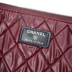 مملوكة مسبقًا Chanel Black Large Quilted Lambskin O Case Clutch