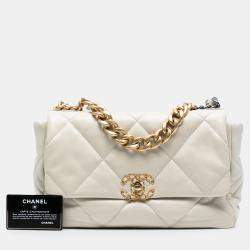 مملوكة مسبقًا Chanel White Large Lambskin 19 Flap