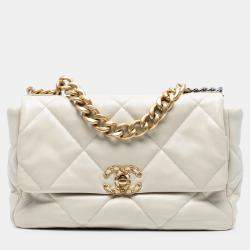 مملوكة مسبقًا Chanel White Large Lambskin 19 Flap