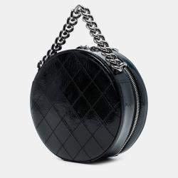 مملوكة مسبقًا Chanel Black Patent Leather Round As Earth Crossbody