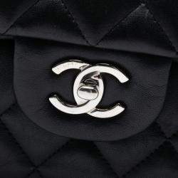 Pre Owned حقيبة شانيل جامبو كلاسيك جلد غنم أسود بقلّاب مزدوج