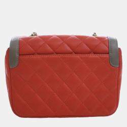 مملوكة مسبقًا Chanel Red Mini Quilted Lambskin Two Tone Day Flap
