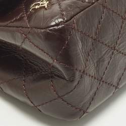 مملوكة مسبقًا Chanel Lucky Charm Reissue 2.55 Classic 225 Dark Burgundy Aged Quilted Leather Flap Bag