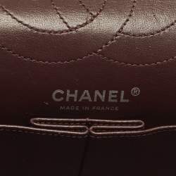مملوكة مسبقًا Chanel Lucky Charm Reissue 2.55 Classic 225 Dark Burgundy Aged Quilted Leather Flap Bag