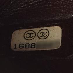 مملوكة مسبقًا Chanel Lucky Charm Reissue 2.55 Classic 225 Dark Burgundy Aged Quilted Leather Flap Bag