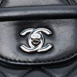 مملوكة مسبقًا Chanel Black Small Quilted Lambskin Coco Loop Flap