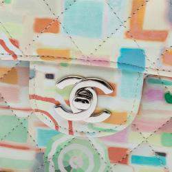 مملوكة مسبقًا مظلة شانيل جلد أبيض متوسط مطبوع مبطن ذو قلاب مزدوج