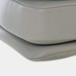 Pre Owned حقيبة من شانيل بيد علوية وغطاء شعار سي سي جلد الحمل صغيرة