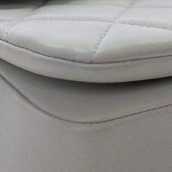 Pre Owned حقيبة من شانيل بيد علوية وغطاء شعار سي سي جلد الحمل صغيرة