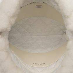 مملوكة مسبقًا Chanel White CC Shearling Coco Neige Backpack