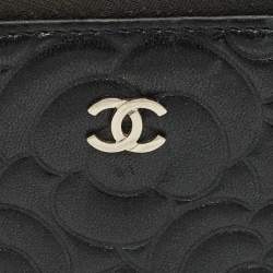 Pre Owned Chanel CC Black Camelia Embossed Leather Zip Around Wallet