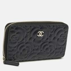 Pre Owned Chanel CC Black Camelia Embossed Leather Zip Around Wallet