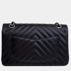 Pre Owned حقيبة شانيلا شيفرون جلد الحمل أسود صغيرة بقلاّب مزدوج