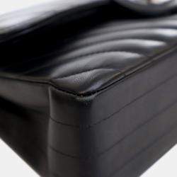 Pre Owned حقيبة شانيلا شيفرون جلد الحمل أسود صغيرة بقلاّب مزدوج