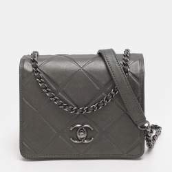 مملوكة مسبقًا Chanel Propeller Mini Metallic Grey Leather Flap Bag