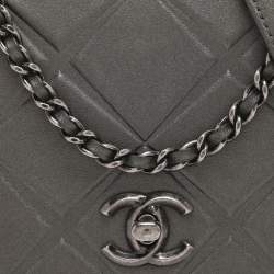 مملوكة مسبقًا Chanel Propeller Mini Metallic Grey Leather Flap Bag