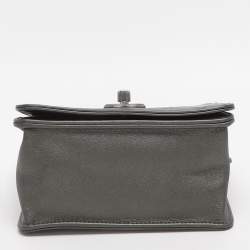 مملوكة مسبقًا Chanel Propeller Mini Metallic Grey Leather Flap Bag
